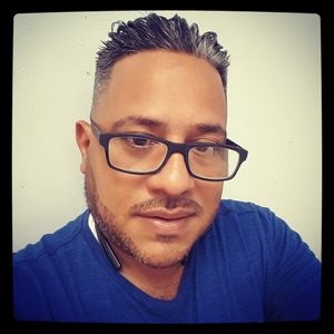 Meet your Posher, Emilio